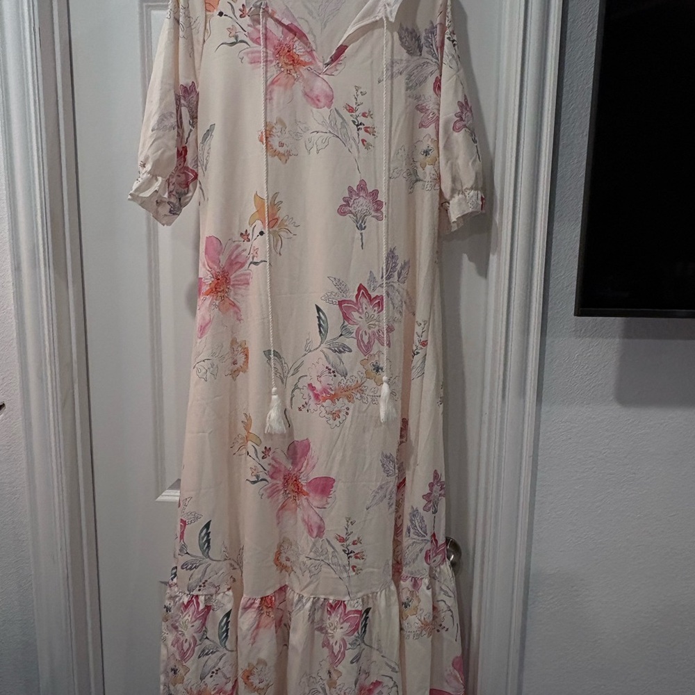 Floral Beige Maxi Dress